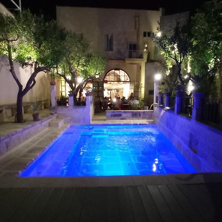 לינה וארוחת בוקר Zollino Palazzo Mandurino Luxury Relais מראה חיצוני תמונה